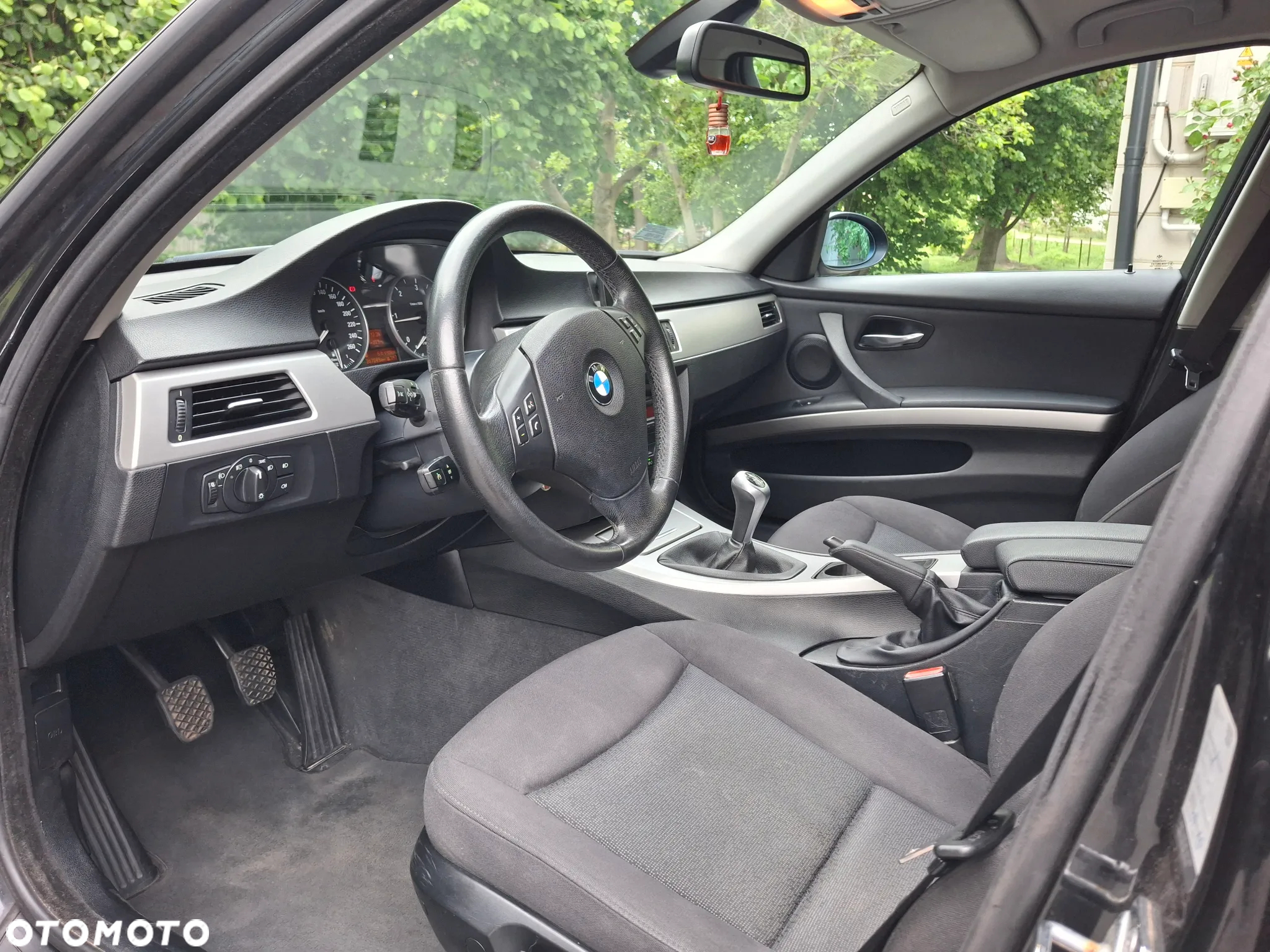 BMW Seria 3 318d - 13