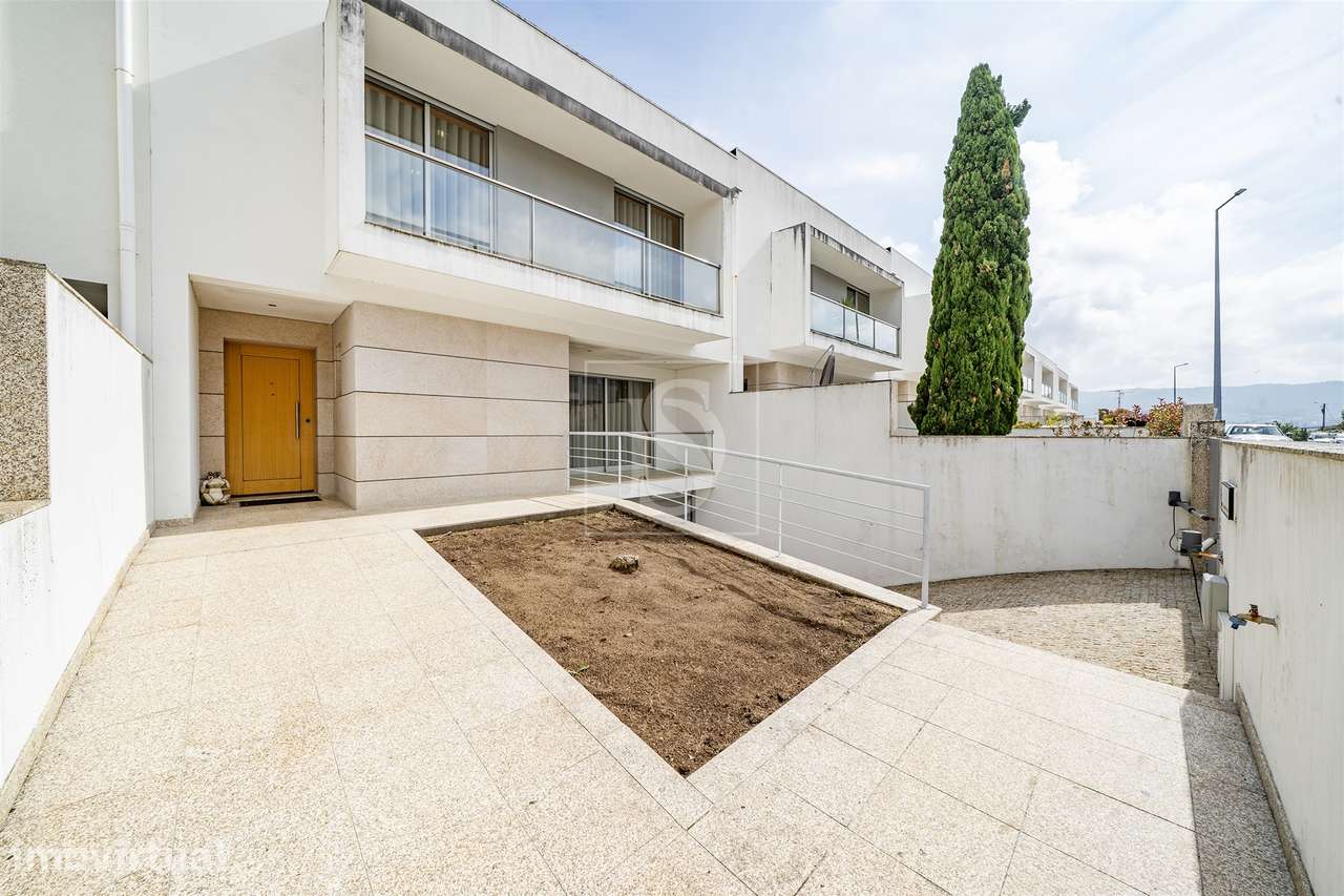 Moradia em Banda T4 Venda em Gamil e Midões,Barcelos - Grande imagem: 2/60