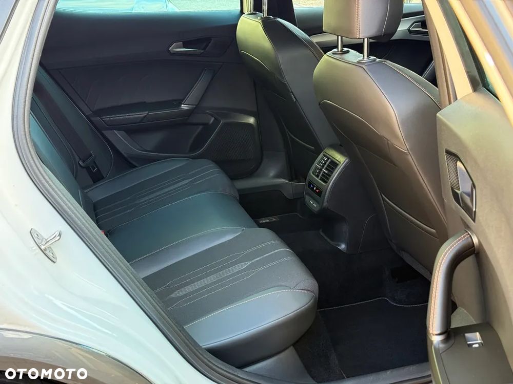 Cupra Formentor 1.5 TSI DSG - 24