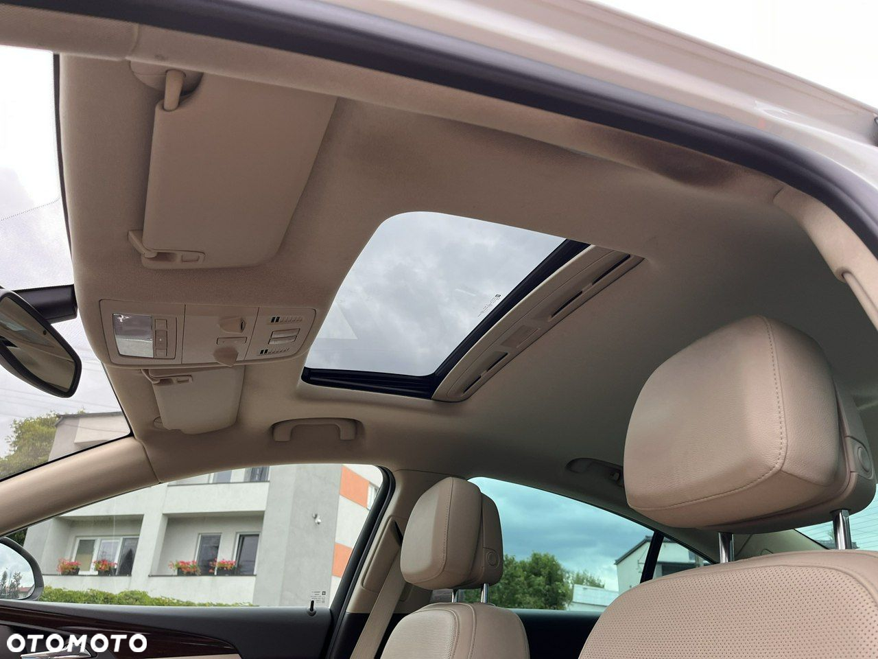Opel Insignia - 19