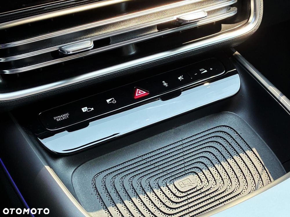 Mercedes-Benz CLA - 18