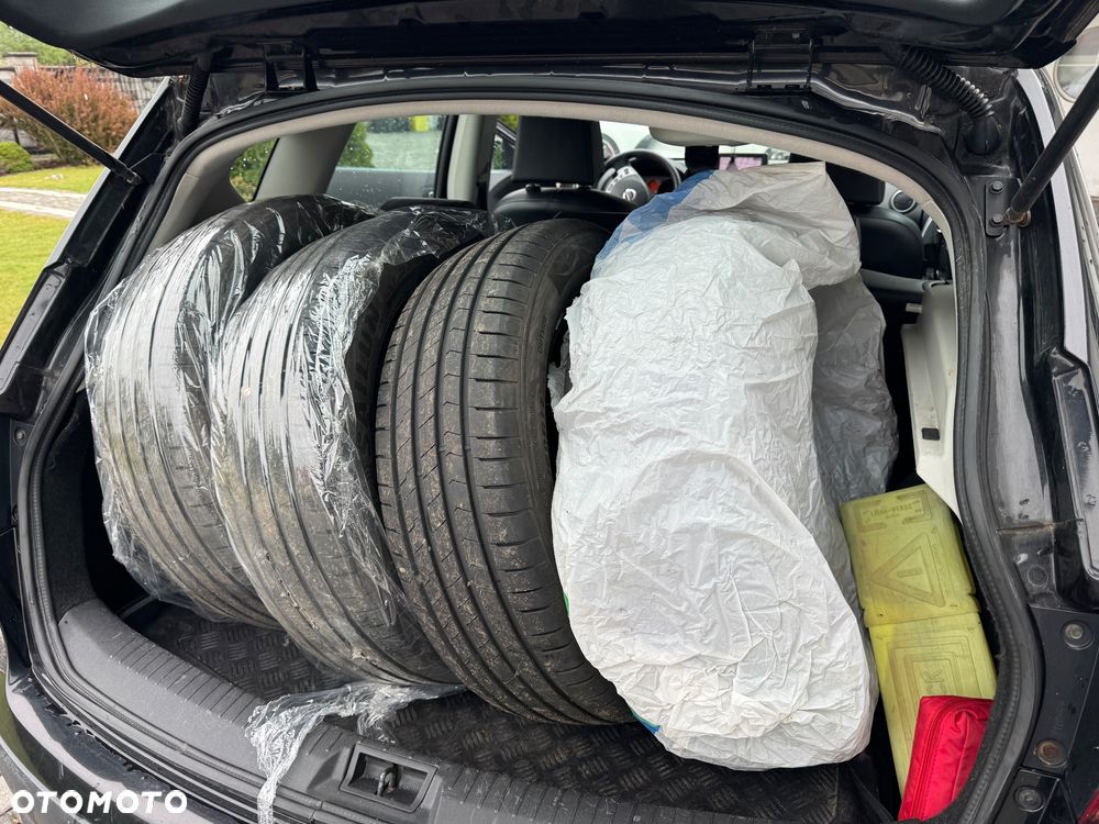 Nissan Qashqai 2.0 dCi 4x4 Tekna EU5 - 17