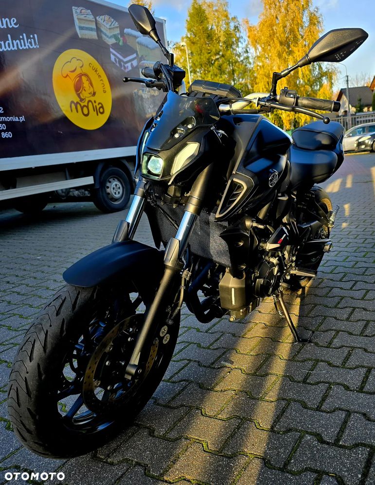 Yamaha MT - 9