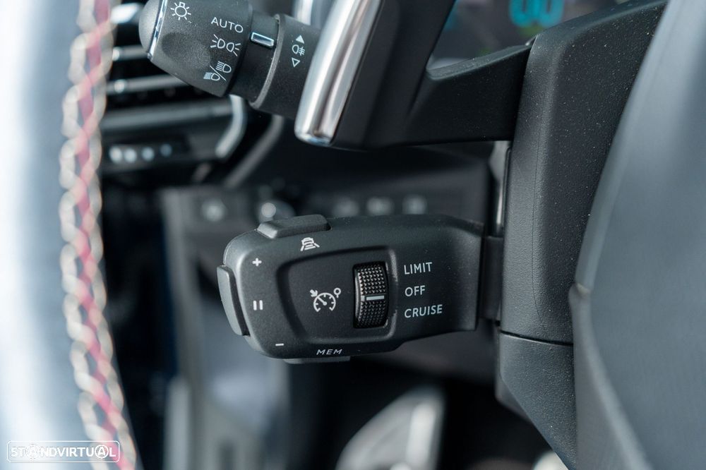 DS DS7 Crossback E-Tense Performance Line EAT8 - 27