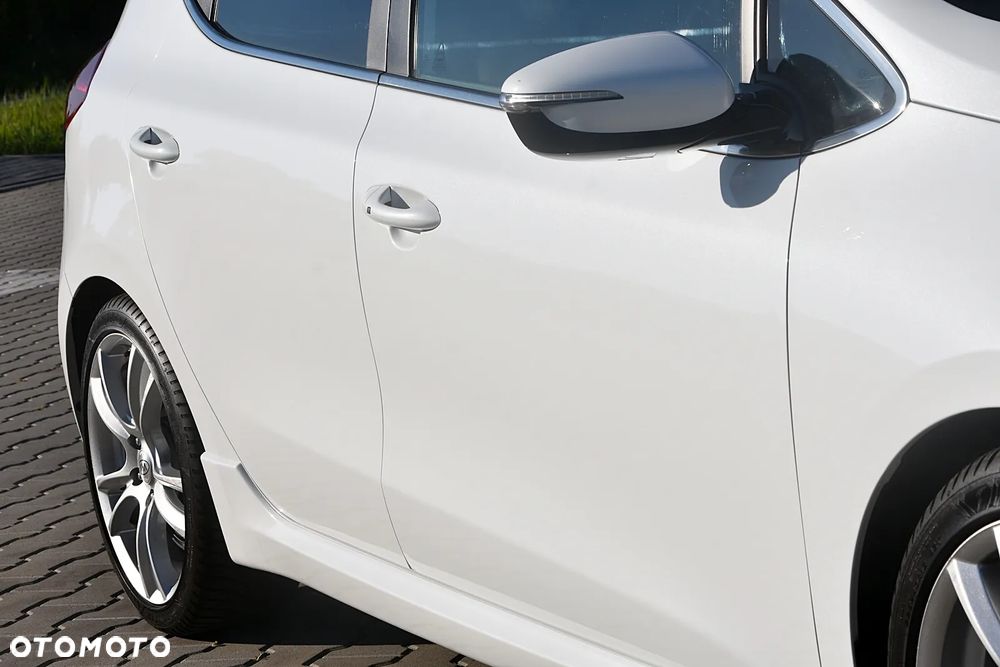 Kia Ceed 1.6 T-GDI GT XL - 27