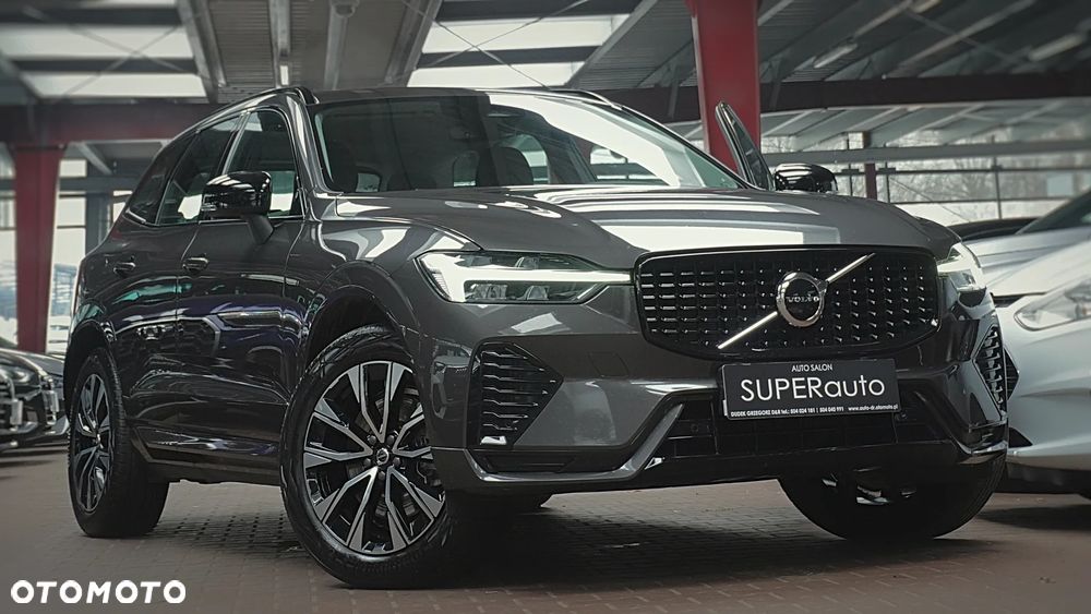 Volvo XC 60 B4 B Plus Dark - 4