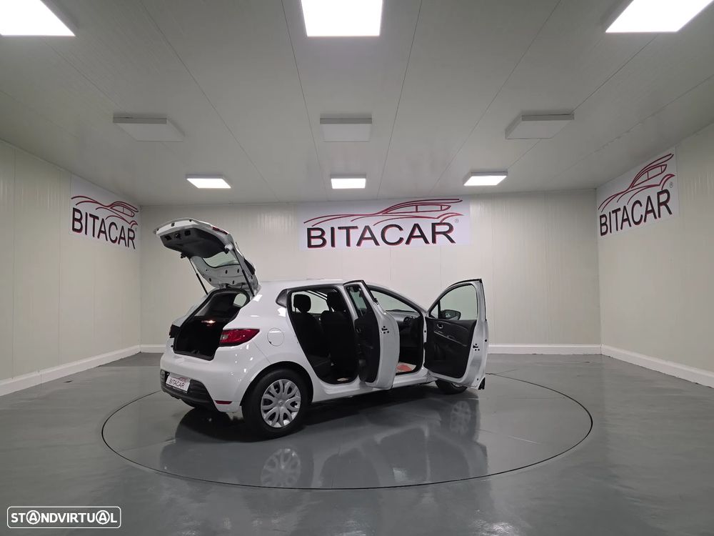 Renault Clio 1.5 dCi Zen - 30