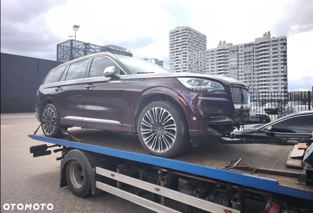 Lincoln Aviator - 8