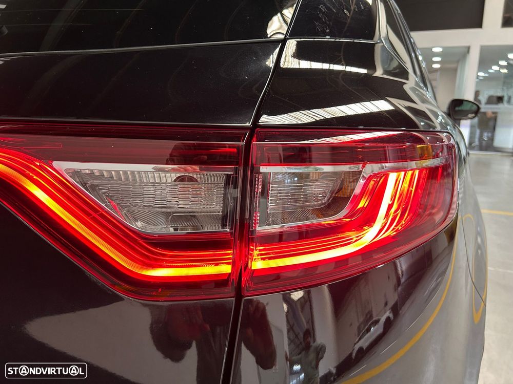 Renault Mégane Sport Tourer TCe 140 GPF BOSE EDITION - 9