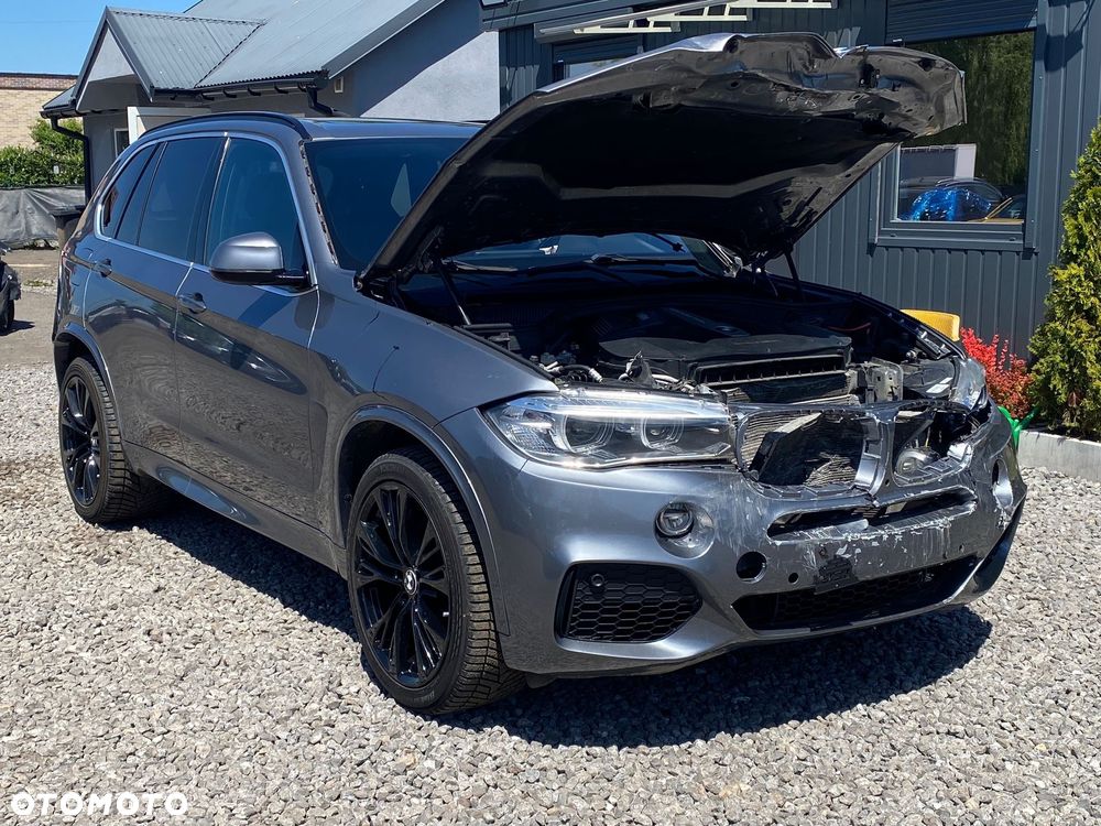 BMW X5 xDrive50i Sport-Aut - 4
