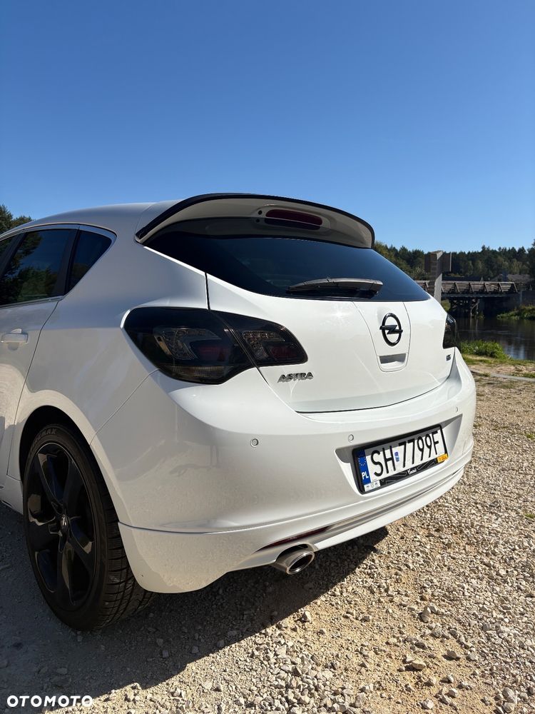 Opel Astra - 11