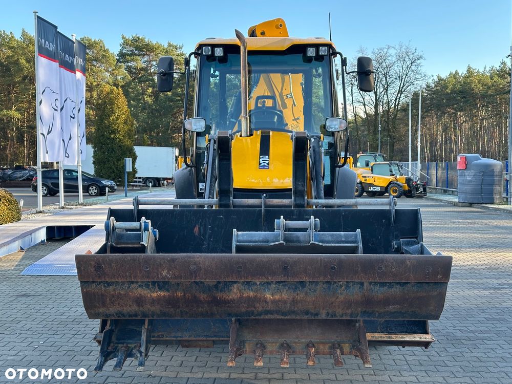 JCB 3CX PLUS 109hp Powershift + Torquelock (Contractor) - 8