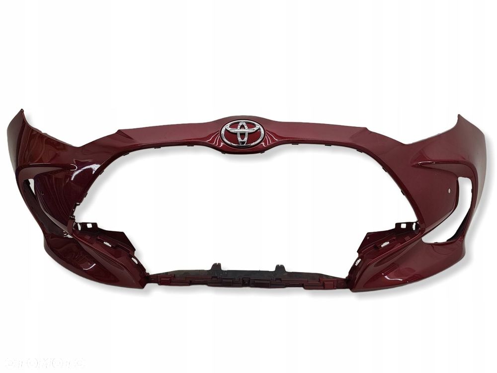 TOYOTA YARIS 4 IV PRZEDNI ZDERZAK