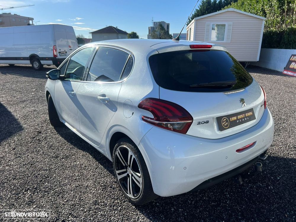 Peugeot 208 1.2 PureTech GT Line - 5