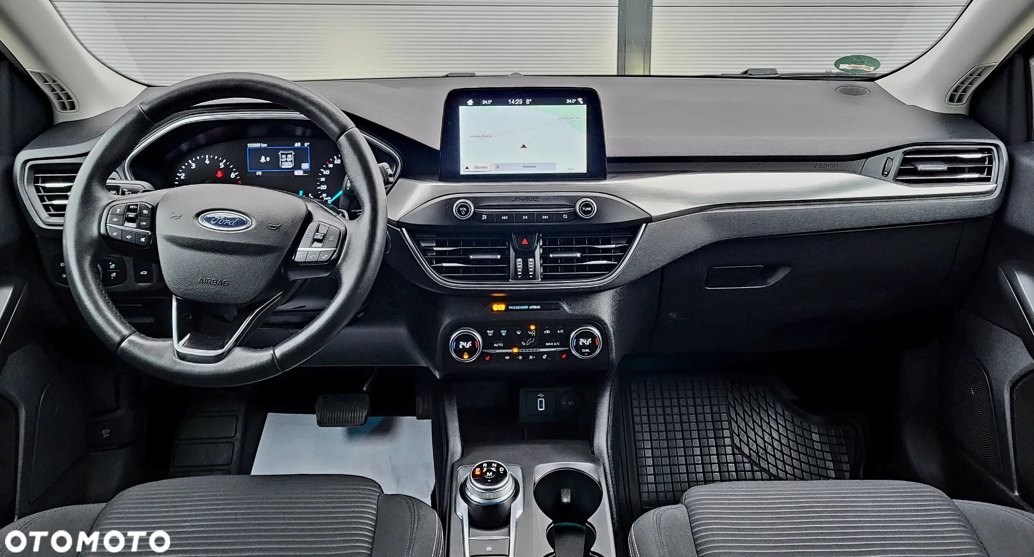 Ford Focus 1.0 EcoBoost Titanium Business - 23