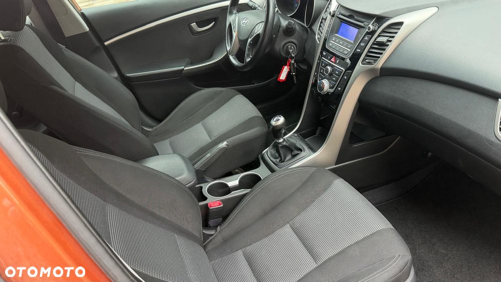 Hyundai i30 1.6 CRDI Passion Plus - 34