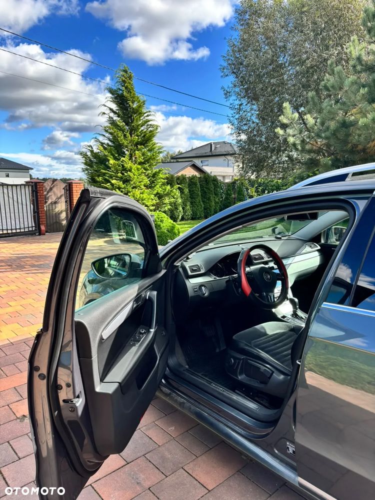 Volkswagen Passat - 9