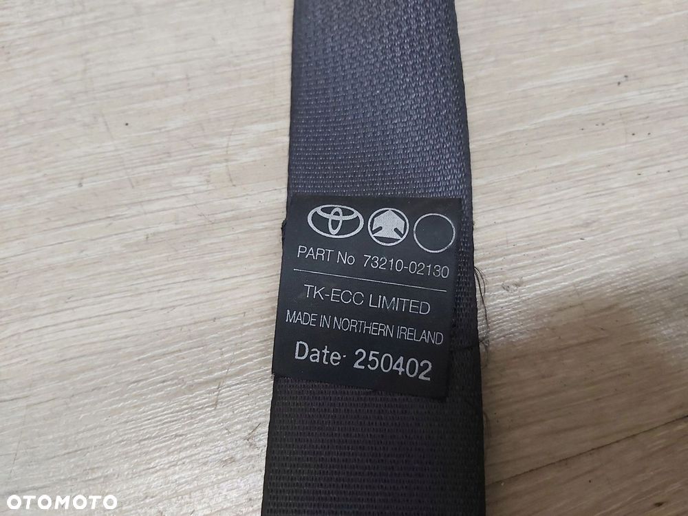 Toyota Corolla E12 pas bezpieczeństwa prawy przód 3D - 5