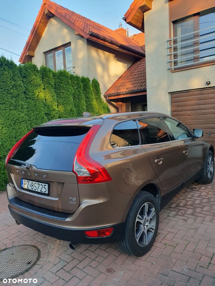 Volvo XC 60 - 4