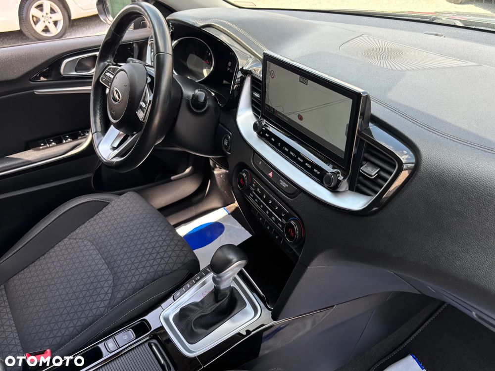 Kia Ceed 1.4 T-GDI L Business Line Plus DCT - 38