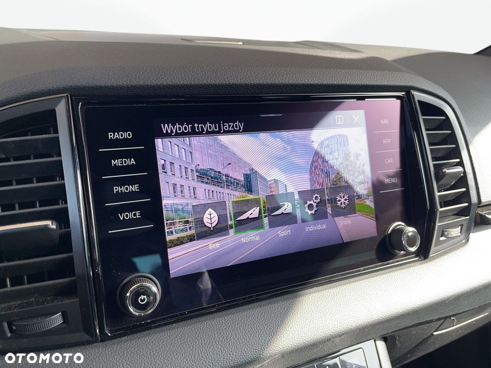 Skoda Karoq 2.0 TSI 4x4 Sportline DSG - 26
