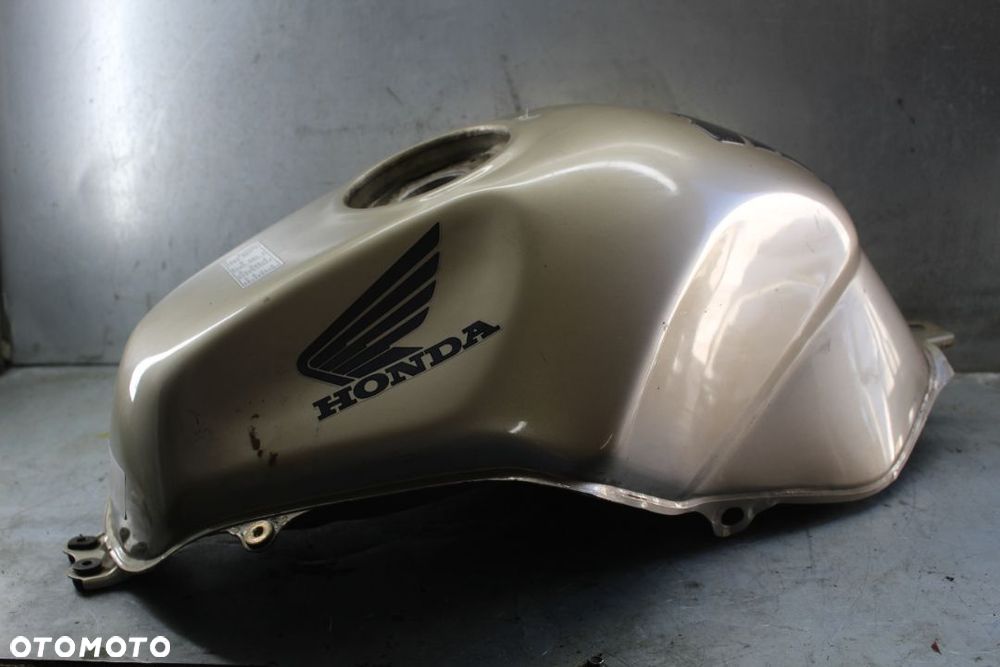 Honda NTV 650 Deauville 99r Bak zbiornik paliwa - 3