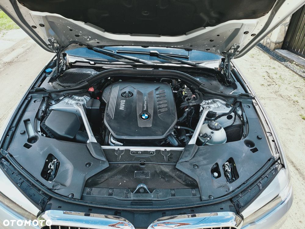 BMW Seria 5 530d xDrive Sport Line - 19