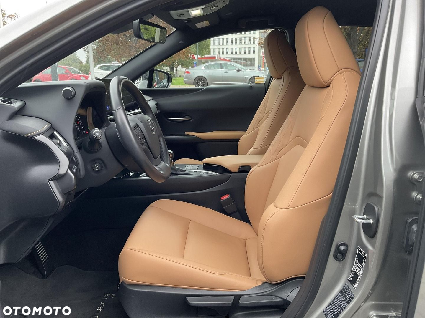 Lexus UX 250h GPF F Sport Design 2WD - 11
