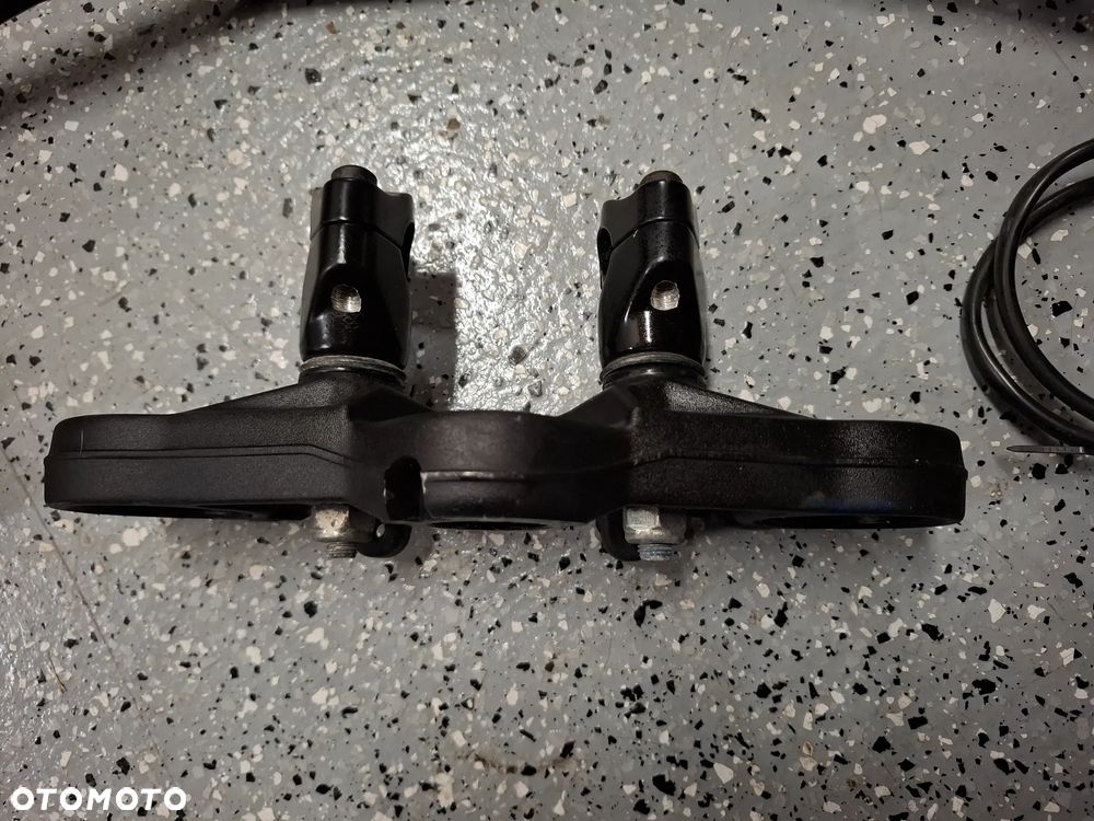 KTM Duke 125 390 kierownica półka przełączniki kierunkowskaz pompa klamka dźwignia - 6