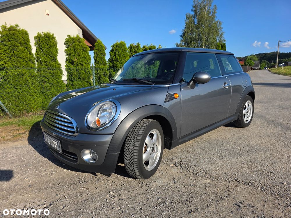 MINI Cooper Standard - 1