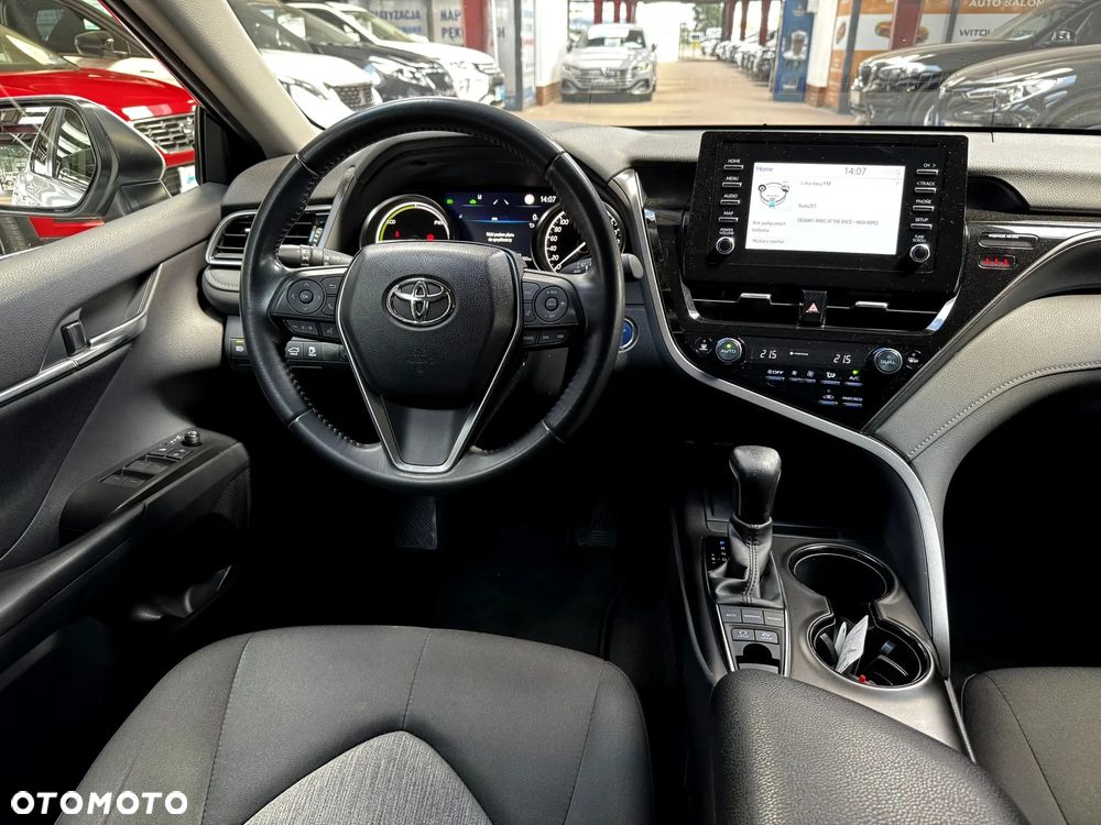 Toyota Camry - 14