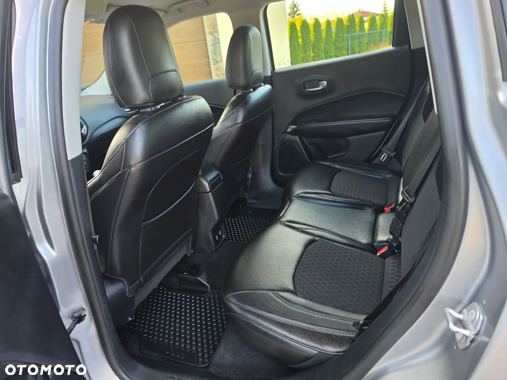 Jeep Compass 1.4 MultiAir Sport - 26