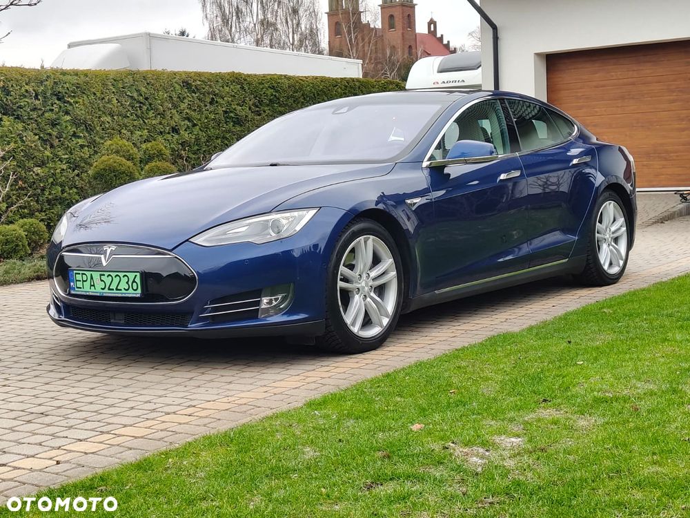 Tesla Model S 85D Allradantrieb - 1