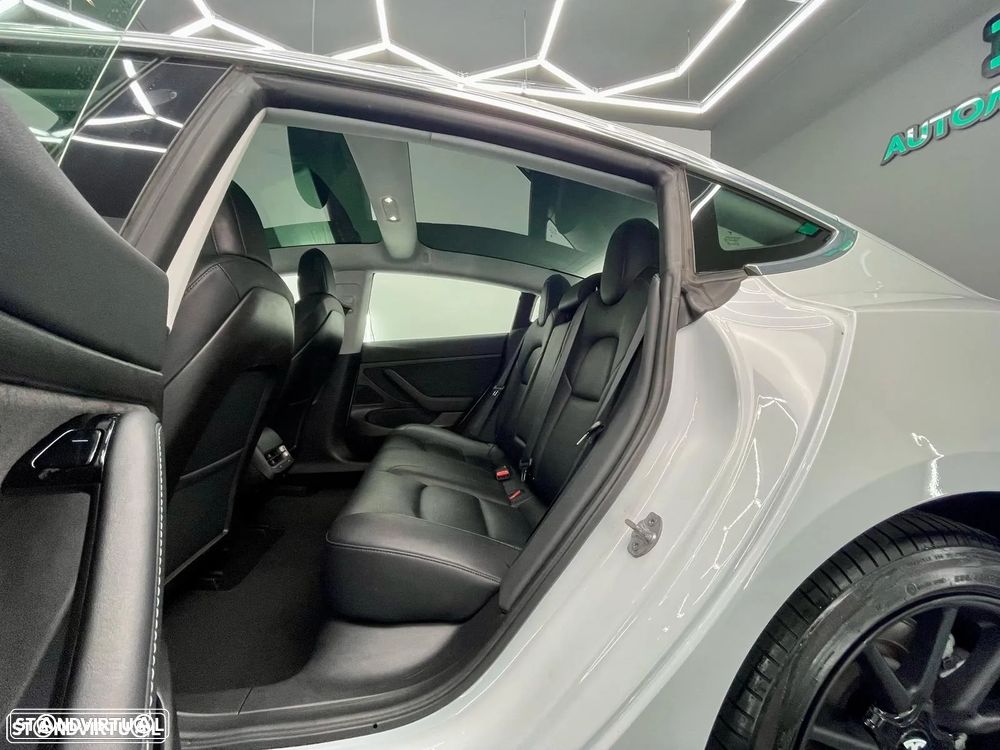 Tesla Model 3 Long-Range Dual Motor AWD - 9