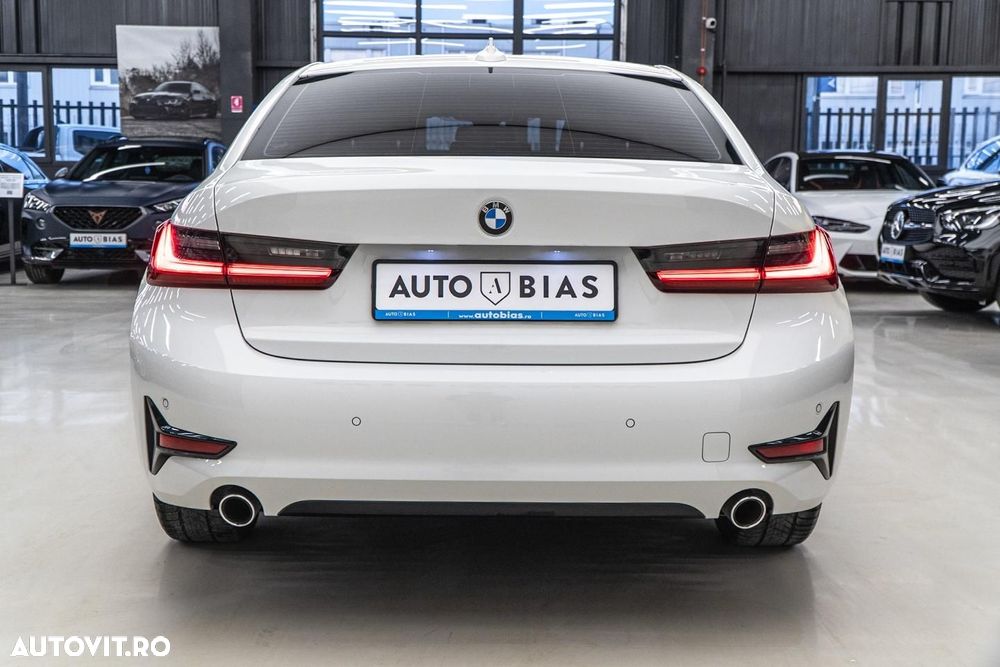 BMW Seria 3 316d Aut. Sport Line - 26