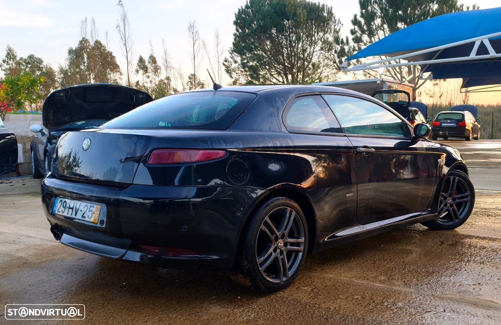 Alfa Romeo GT 1.9 JTD M-JET Blackline - 5
