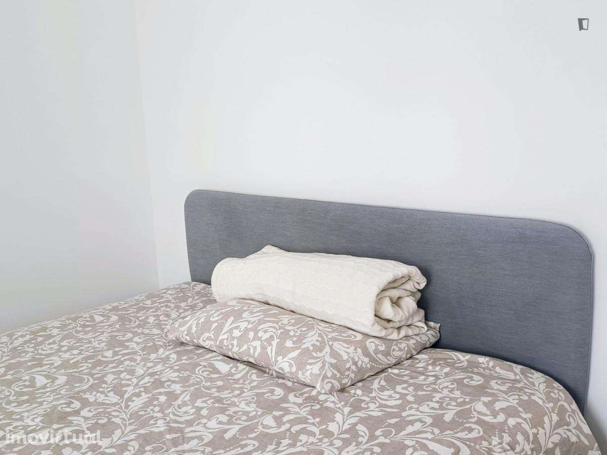 Quarto - localizado em Setubal - Grande imagem: 5/10