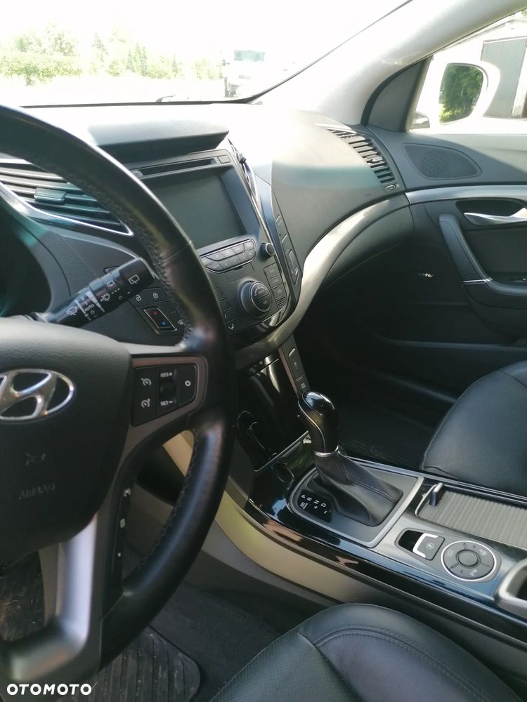 Hyundai i40 Kombi 1.7 CRDi DCT Premium - 16