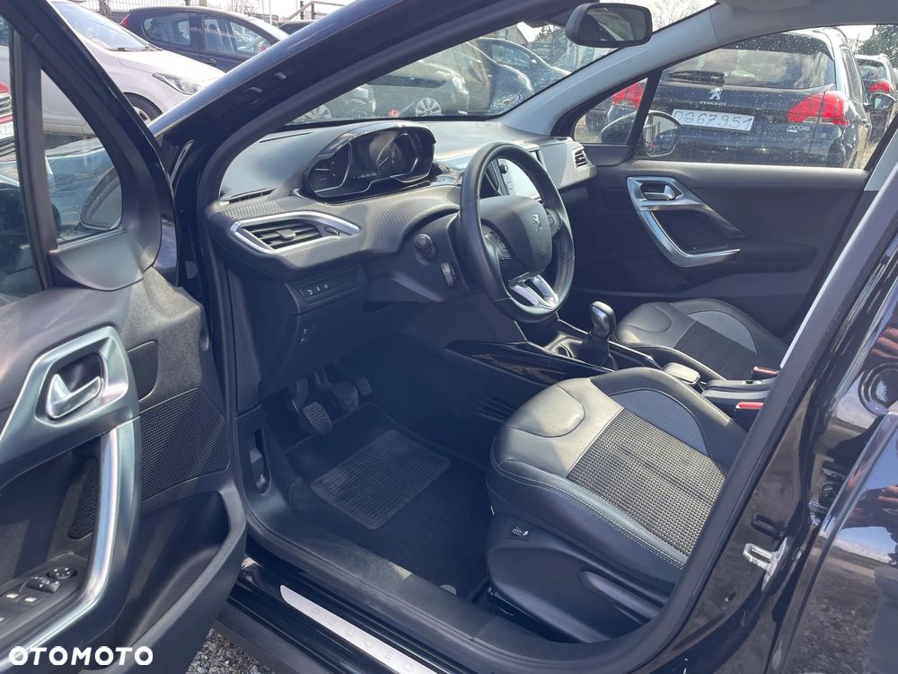 Peugeot 2008 1.6 BlueHDi Allure - 11