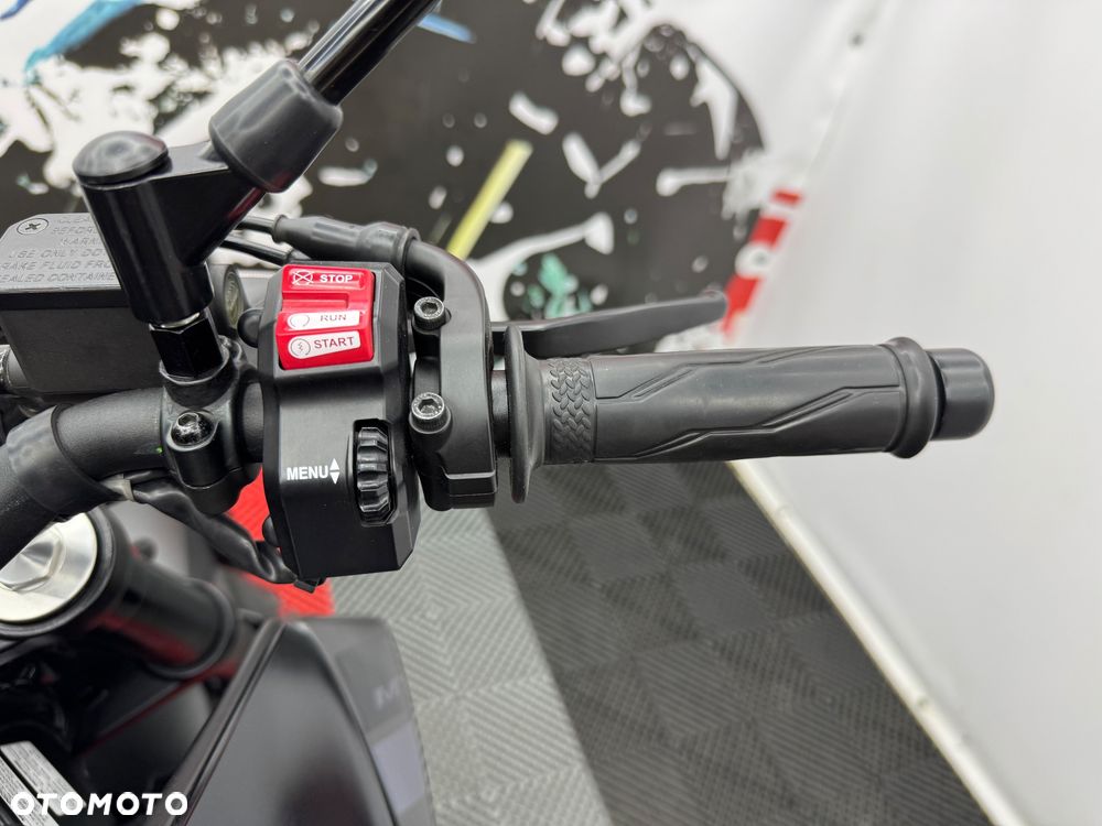 Yamaha MT - 26