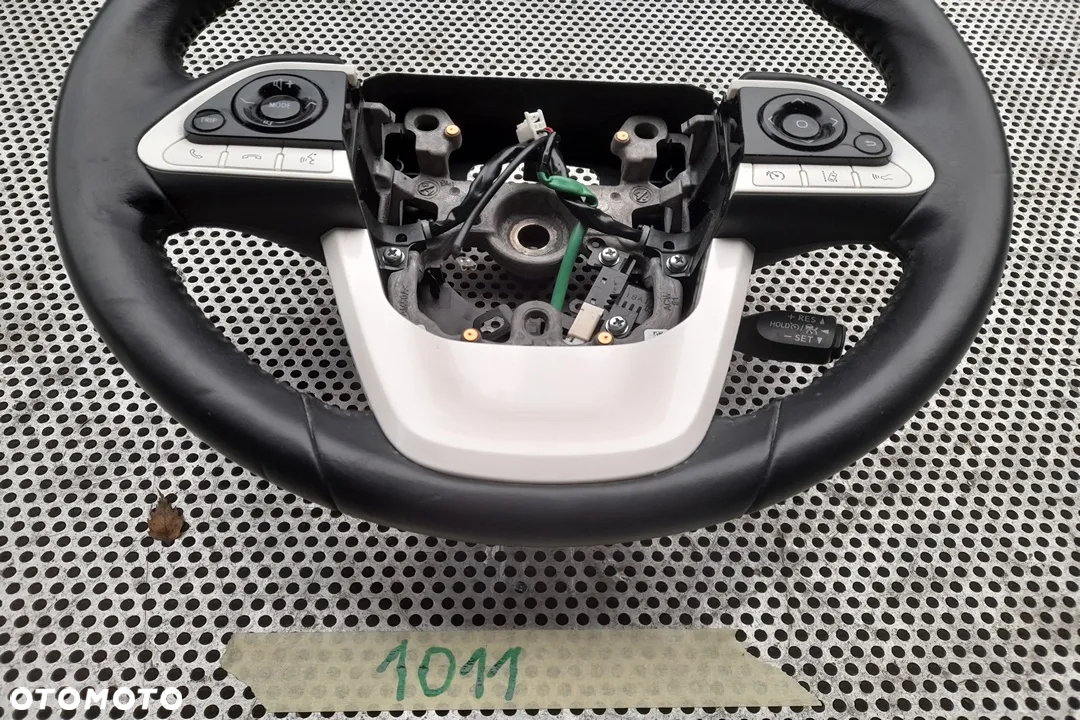 Toyota Prius IV 4 XW50 Kierownica Tempomat - 2