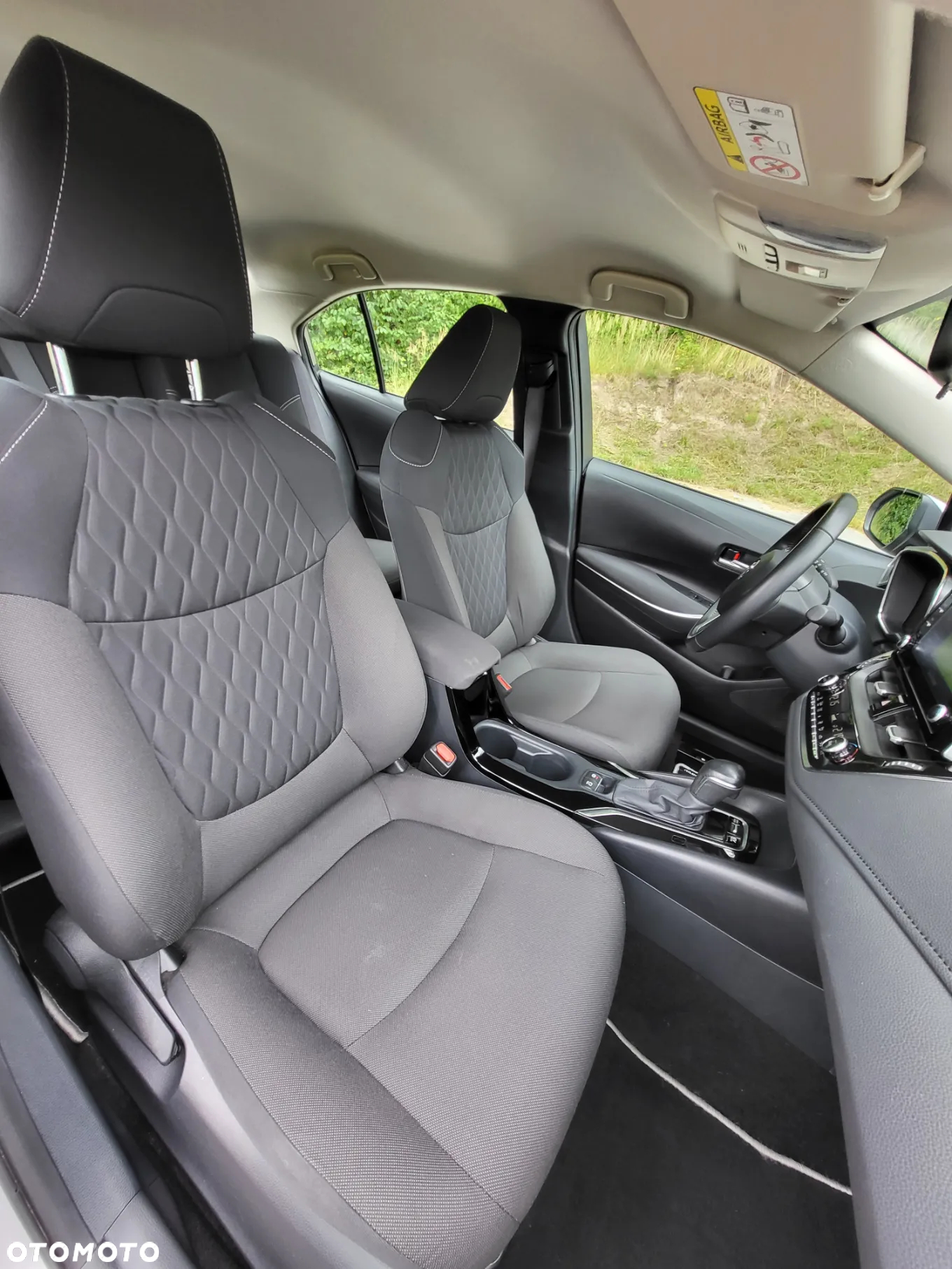 Toyota Corolla 1.8 Hybrid Comfort - 14