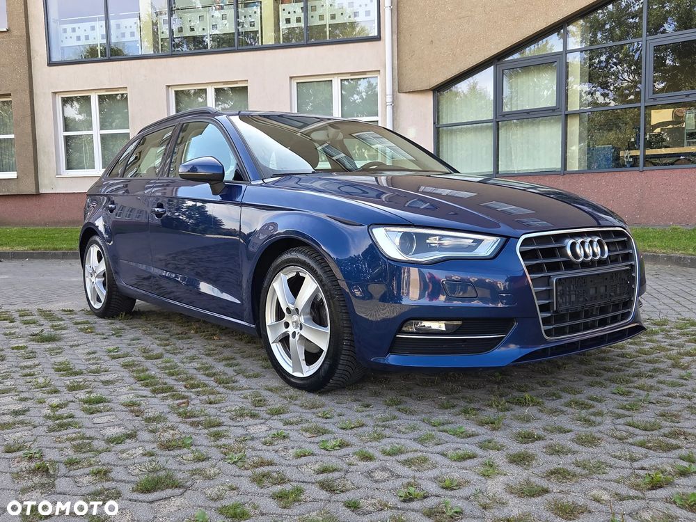 Audi A3 Sportback 2.0 TDI Ambiente - 9