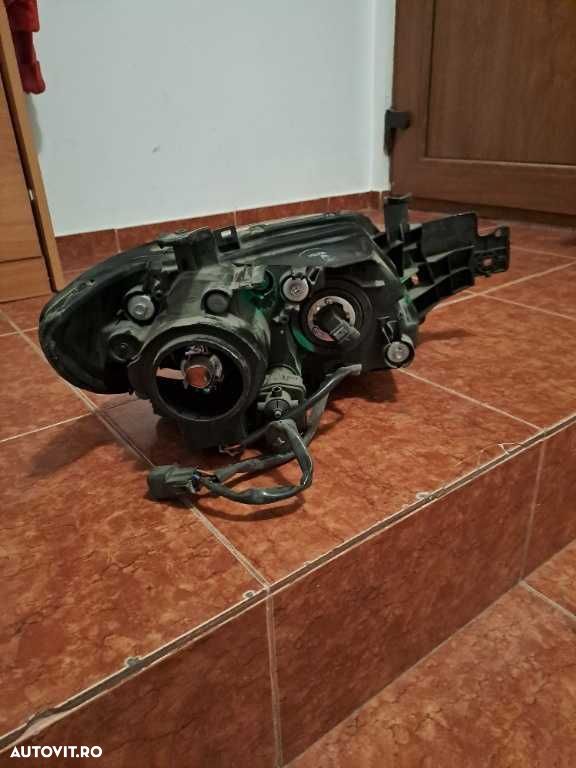 Far dreapta Mitsubishi Outlander an 2003-2008 original Europa - 4