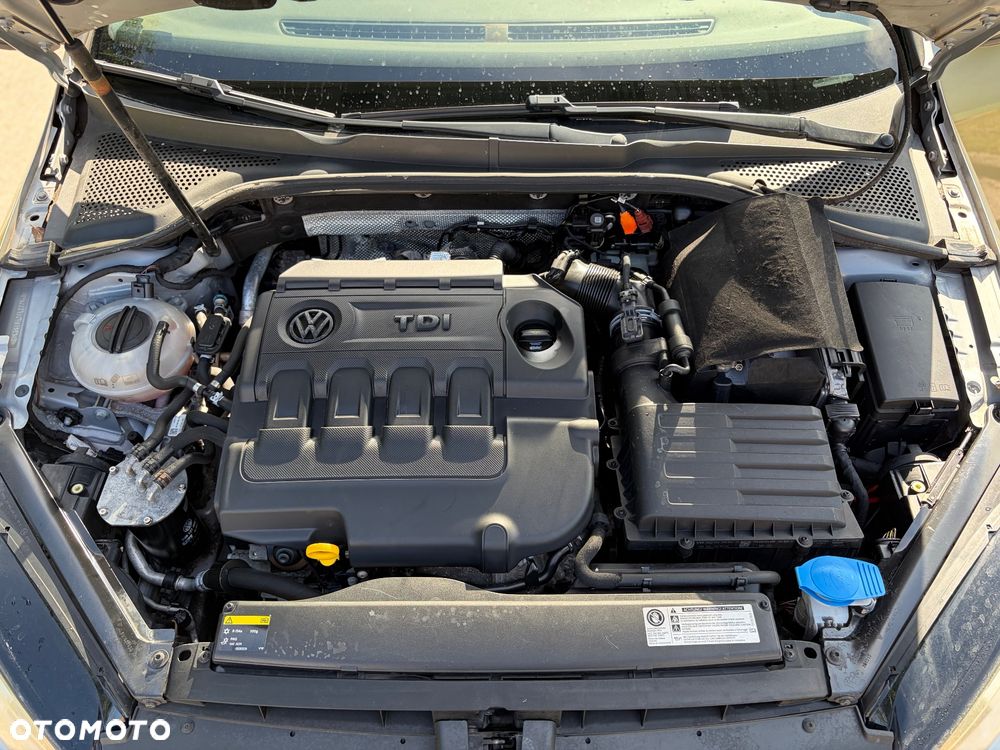 Volkswagen Golf 1.6 TDI BlueMotion Technology DSG Lounge - 17