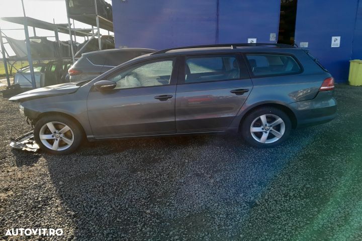Dezmembrez Volkswagen VW Passat B7 [2010 - 2015] Variant wagon 5-usi - 1