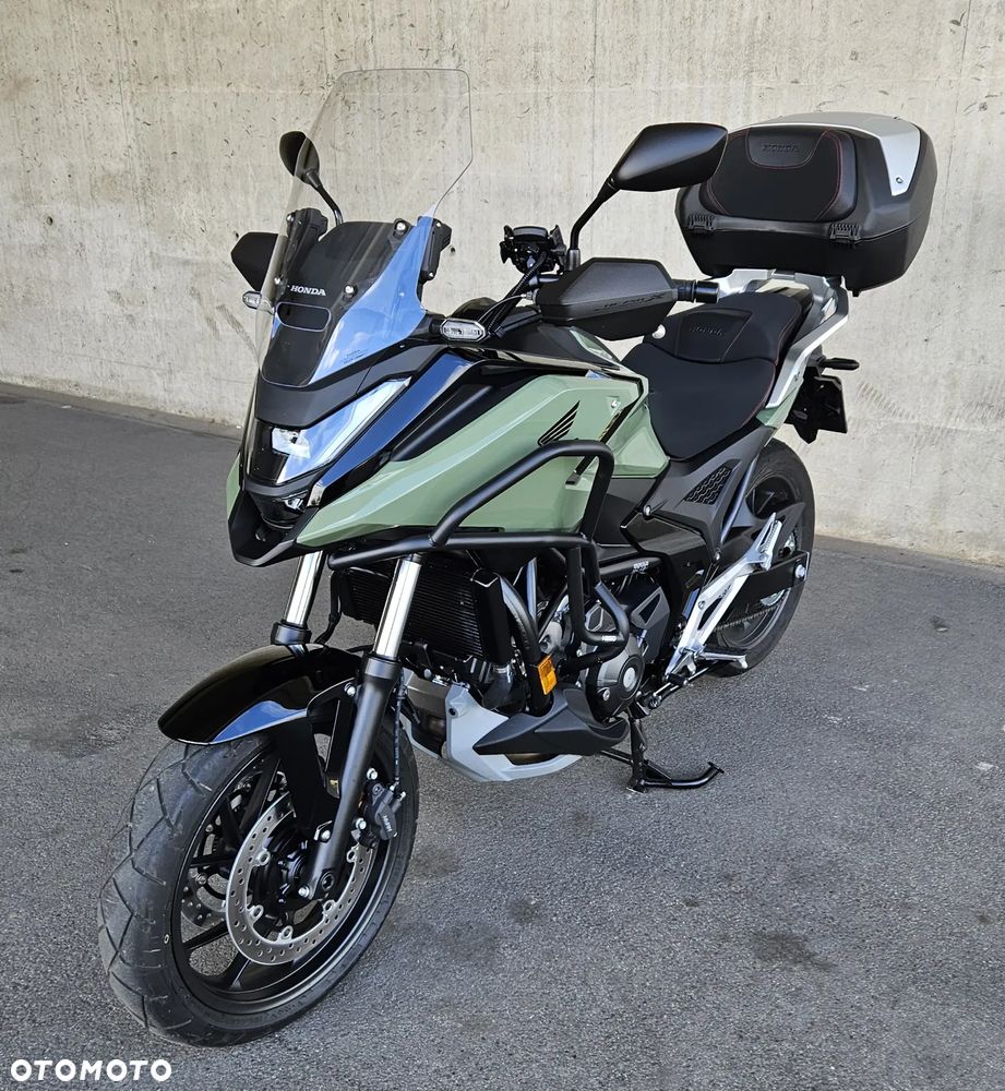 Honda NC - 16