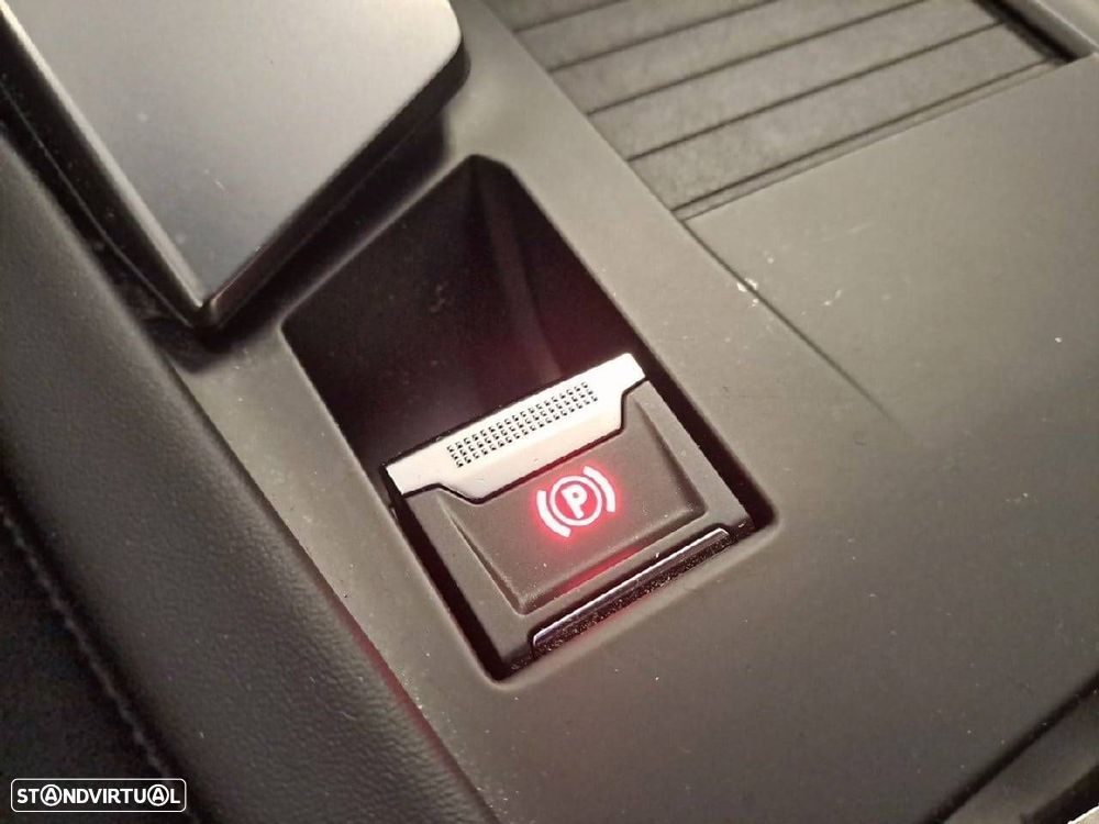 Peugeot 308 1.2 PureTech GT EAT8 - 24