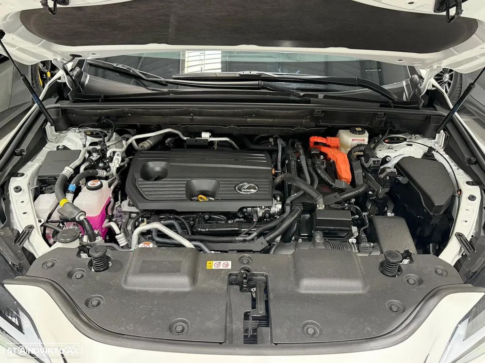 Lexus NX 450h+ Executive - 41