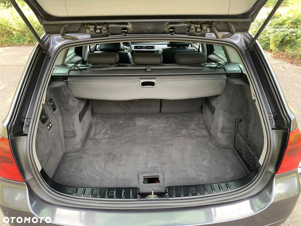 BMW Seria 3 320d DPF Touring Edition Fleet - 9